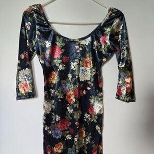 Stunning retro thin velour-like Floral mini dress